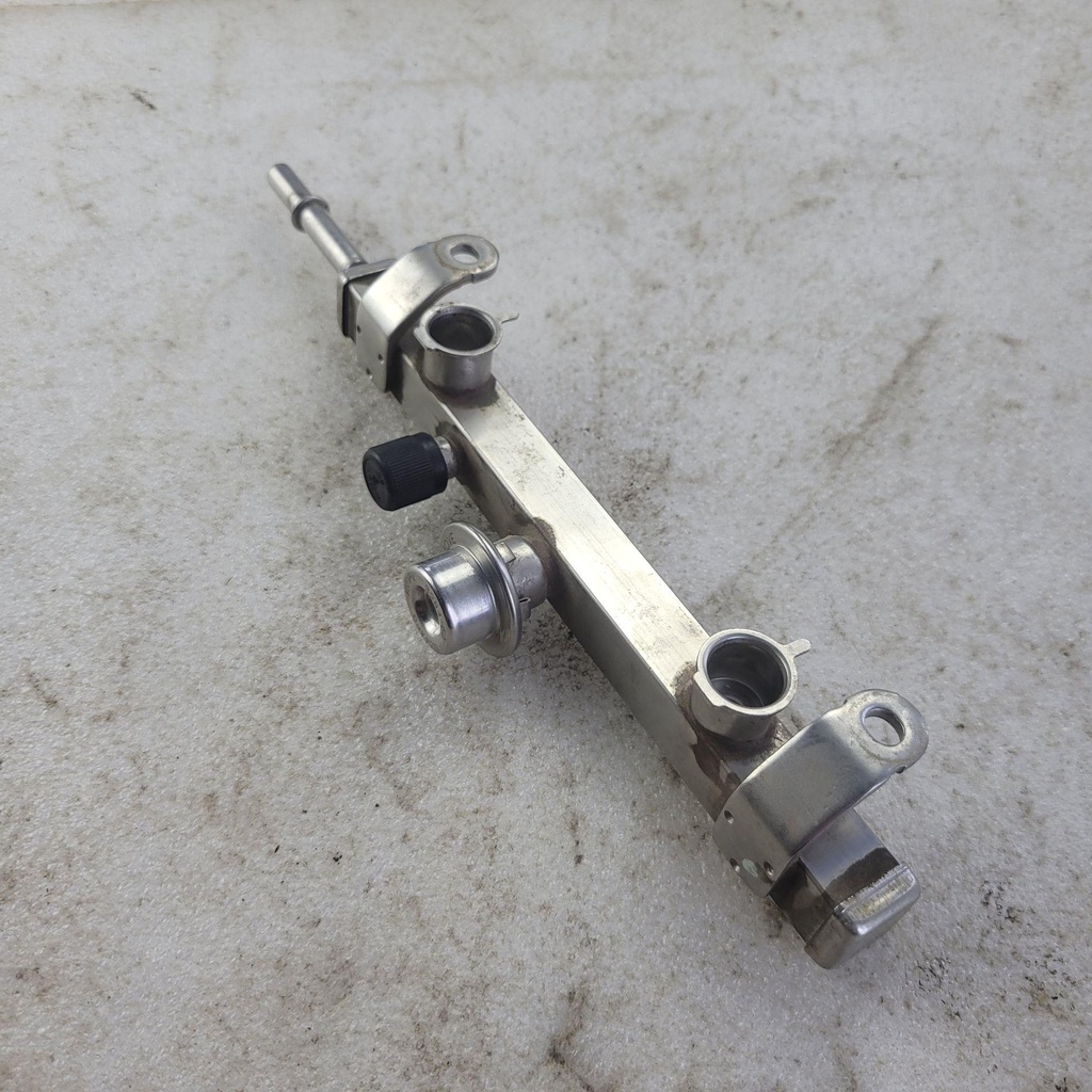 [2521878-001] fuel rail, srv (2521878-001)
