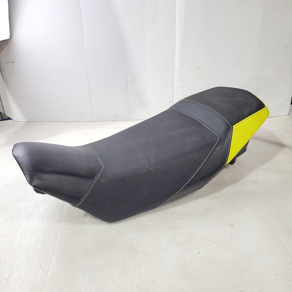 [2687857-001] ASM-SEAT,CUTNSEW,SCR,BLK/ - POLARIS - 2687857