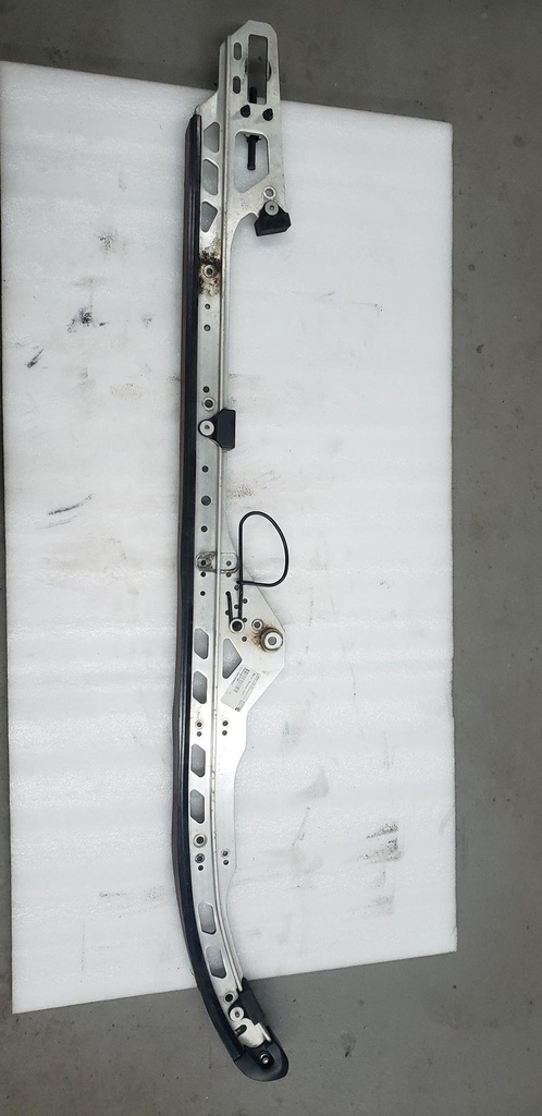 [503193730-001] bare, runner 137" (503193730-001)
