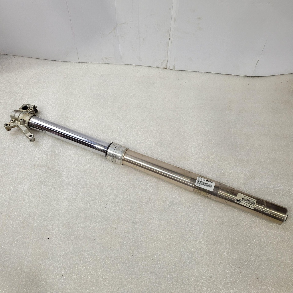 [51103-37F70-001] RH FRONT DUMPER RM250Z 50%