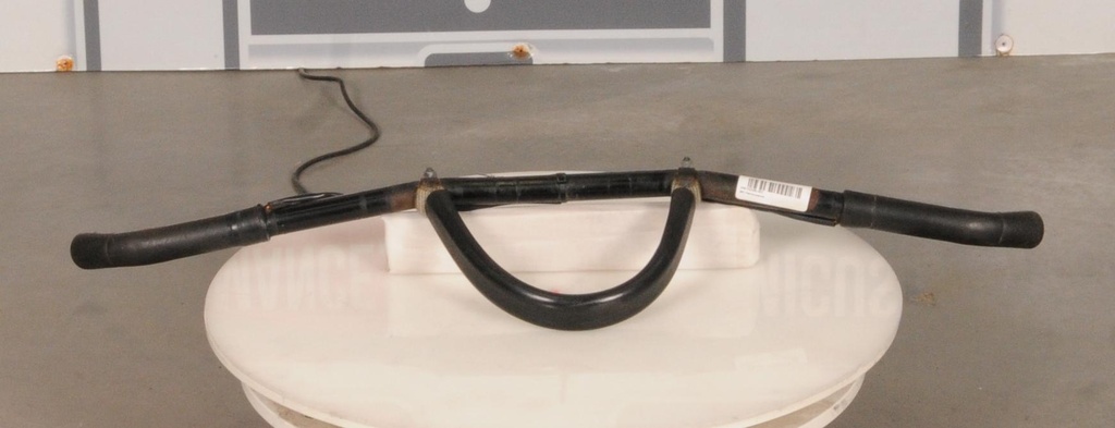 [506152399-001] Hanlde Bar (506152399-001)