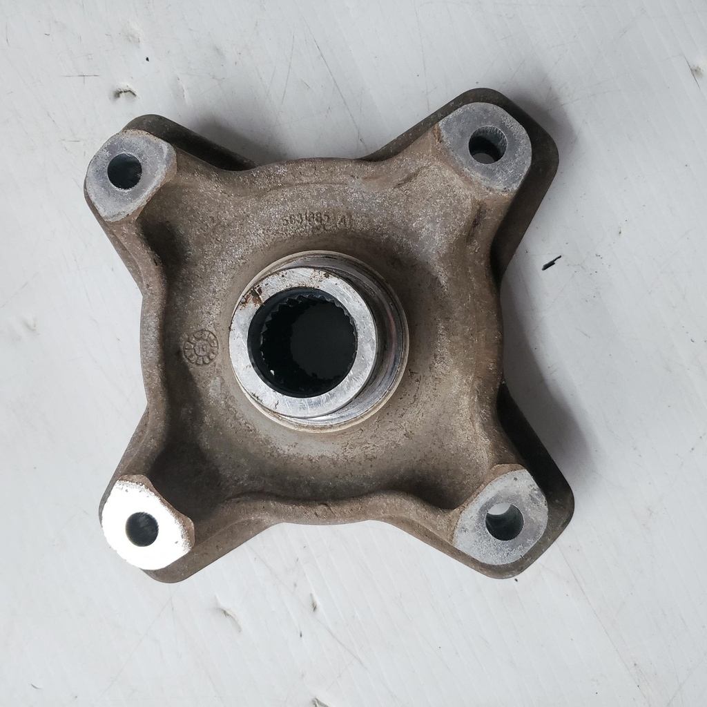 [5135499-001] (new ref. 5136946) wheel hub (5135499-001)