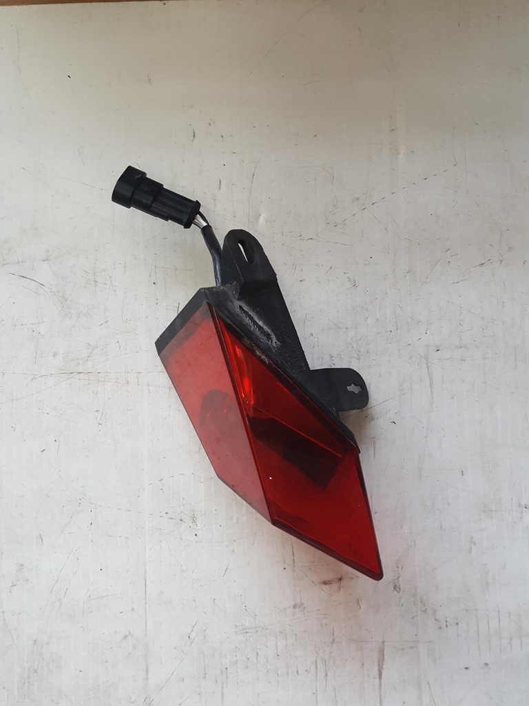 [515176850-001] lh tail light ass'y (515176850-001)