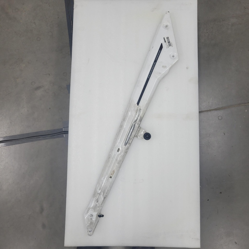 [518330137-001] white, lh rear diag cross member white (518330137-001)