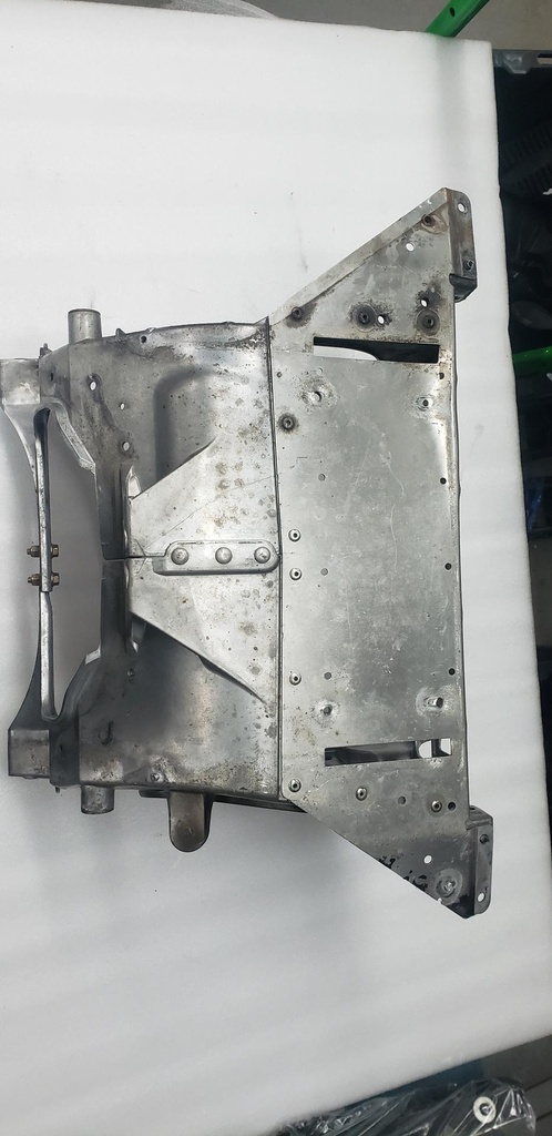 [518332718-001] (new ref. 518332685) engine chassis module ass'y (518332718-001)