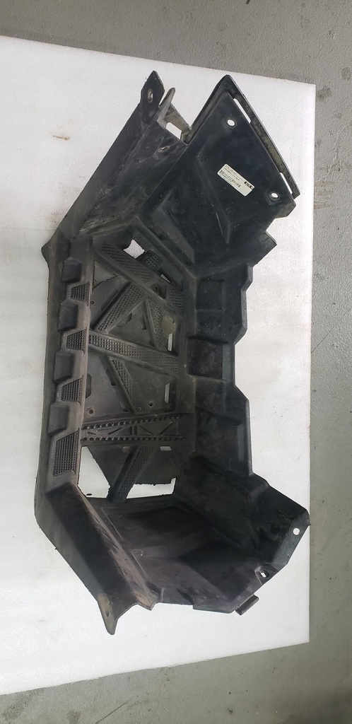 FOOTWELL, LEFT
