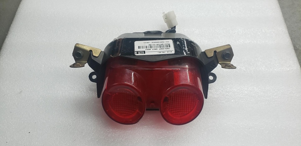 [5JJ847101100-001] (new ref. 5jj-84710-12-00) taillight unit assy (5JJ847101100-001)
