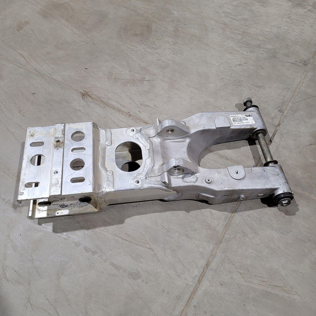 [61101-07840-001] SWINGING ARM REAR