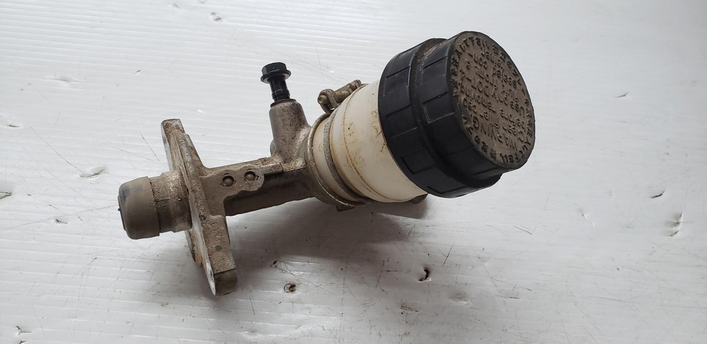 master cylinder ass'y