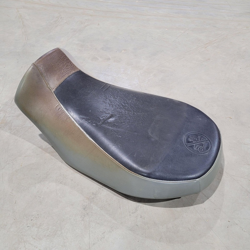 [708000504-001] SEAT COVER - 708000504 CAN AM