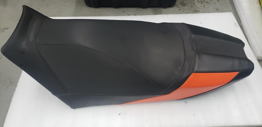 [8JRF47104000-001] single seat assy ur for mdgr (8JRF47104000-001)