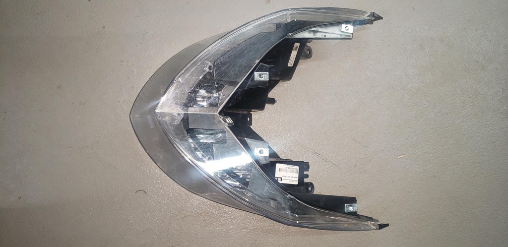 [8KCH43100000-001] headlight unit assy (8KCH43100000-001)