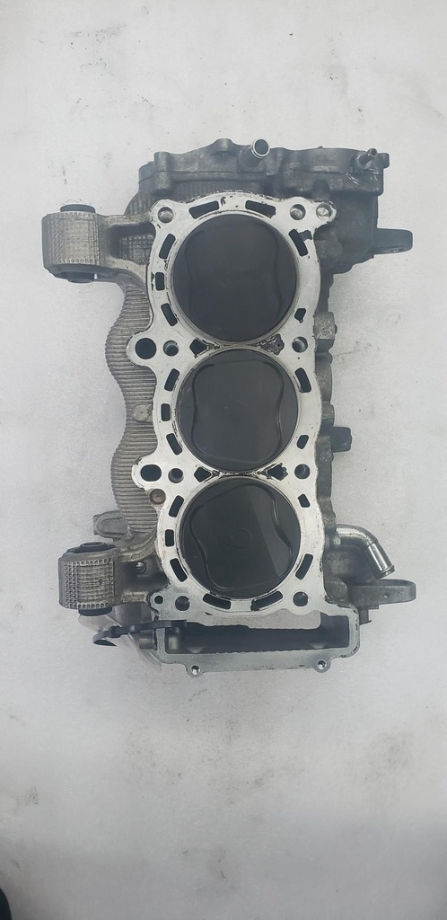 [8KH151090900-001] Crankcase Assy (8KH151090900-001)