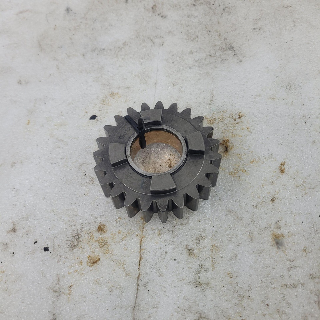 [420434447-001] (new ref. 420481045) free pinion, 23 teeth serial number 8459175 and up