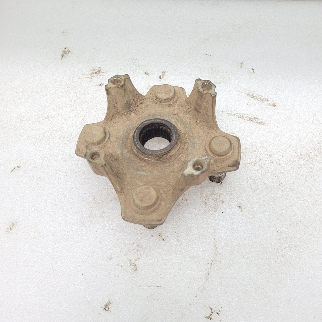 [1502-464-001] hub,assembly (w/o disc pearch) (inc. 4) rear left (1502-464-001)