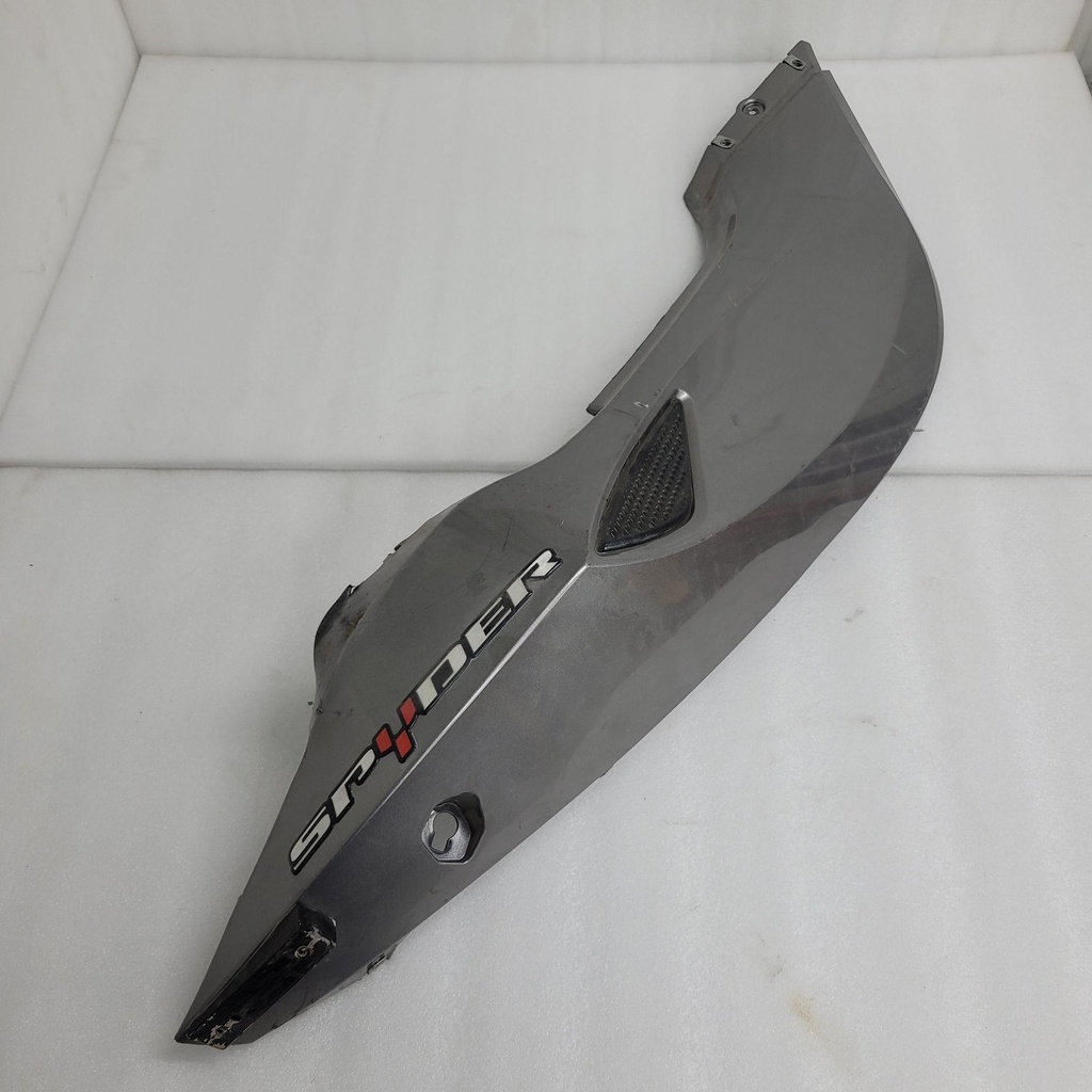 [705004648-001] (new ref. 705008928) rh rear panel, metallic magnesium rs, magnesium model (705004648-001)