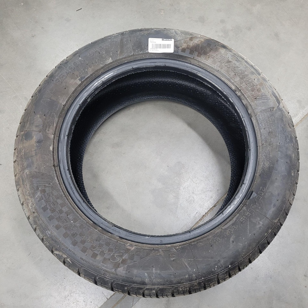 [705500958-001] (new ref. 705503310) rear tire (705500958-001)
