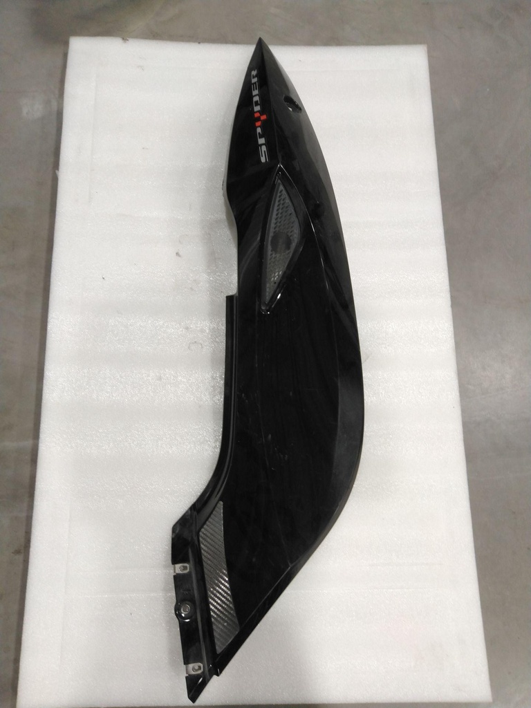 [705002548-001] (new ref. 705008937) lh rear panel, black (705002548-001)