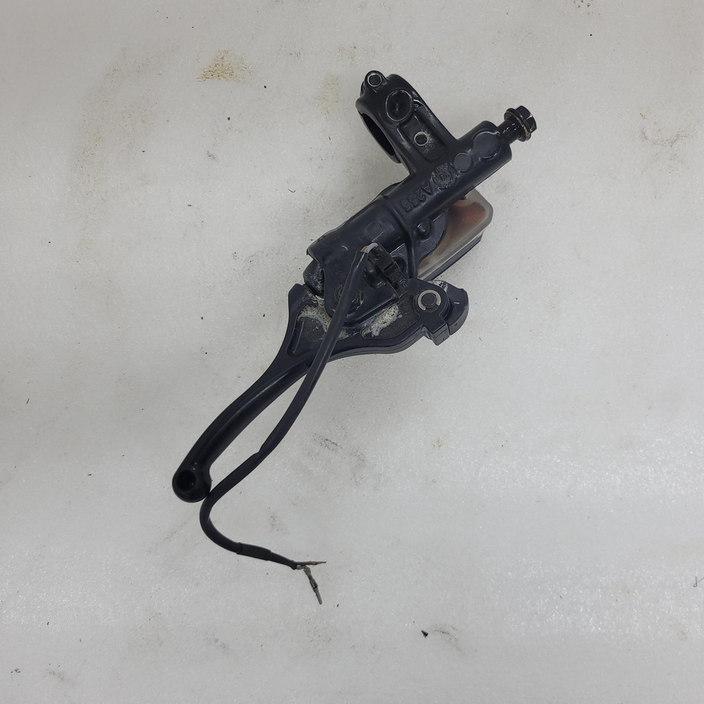 [507032584-001] master cylinder ass'y