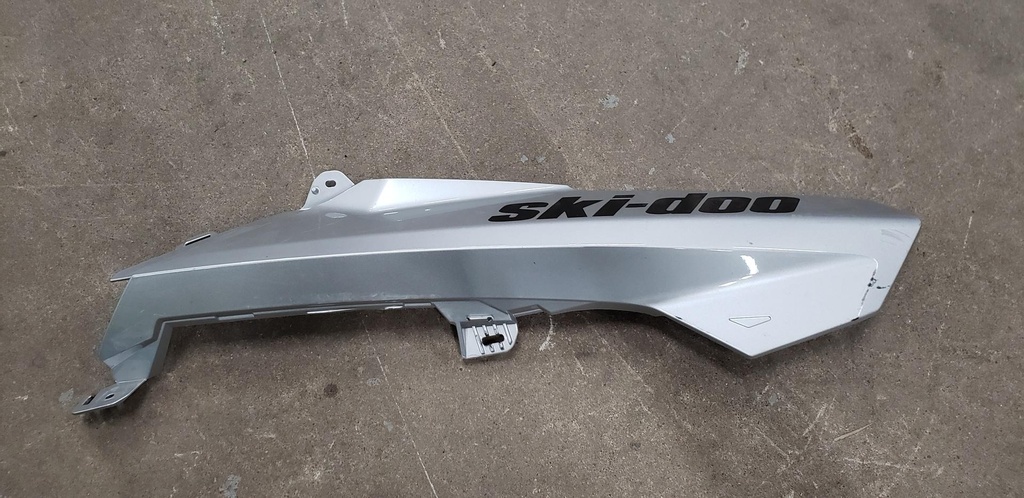 silver, rh front hood
