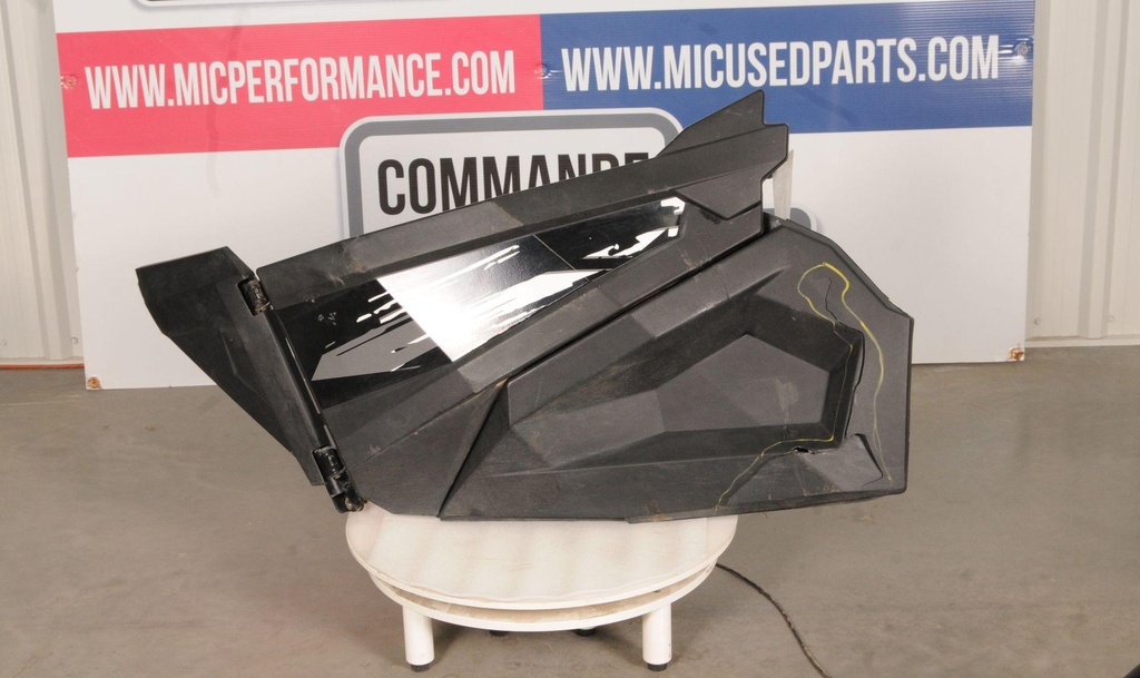 [5257930-458-001] right hand door frame, matte bl (5257930-458-001)