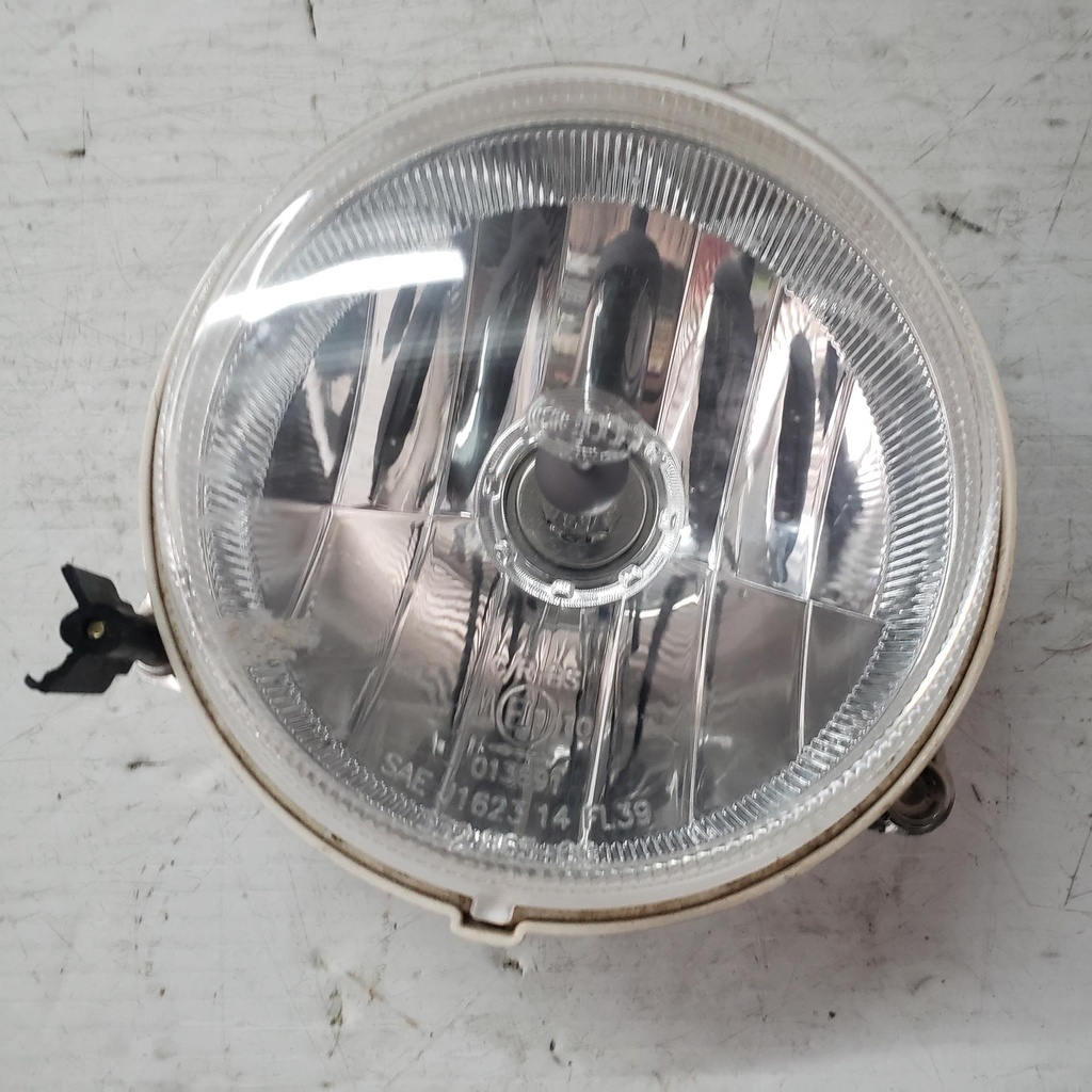 [710003900-001] low beam (710003900-001)